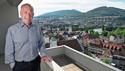Martin Wey auf der Terrasse des Stadthauses im elften Stock: «Ich hoffe, die Leute merken möglichst bald, dass ich nicht mehr im Amt bin.» (Bruno Kissling)