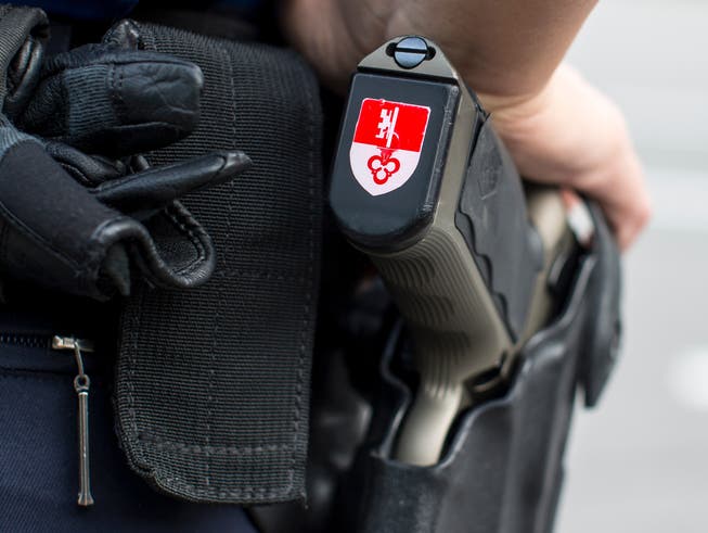 Bei der Kontrolle durch die Kantonspolizei Obwalden wurde ein Schuss abgegeben. 