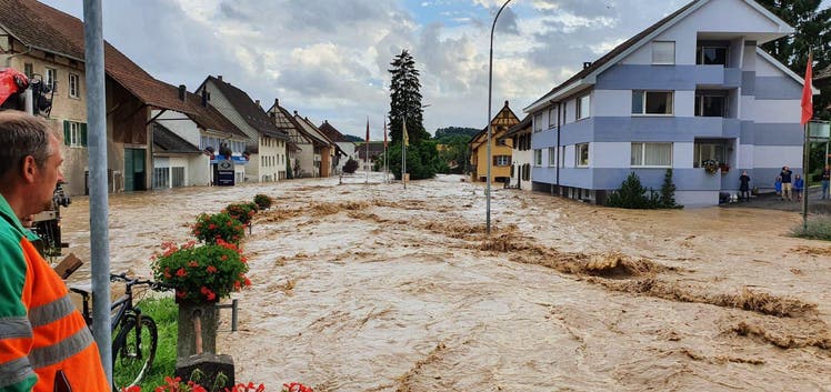Die Sirenen blieben stumm: Hochwasser in Schleitheim SH.