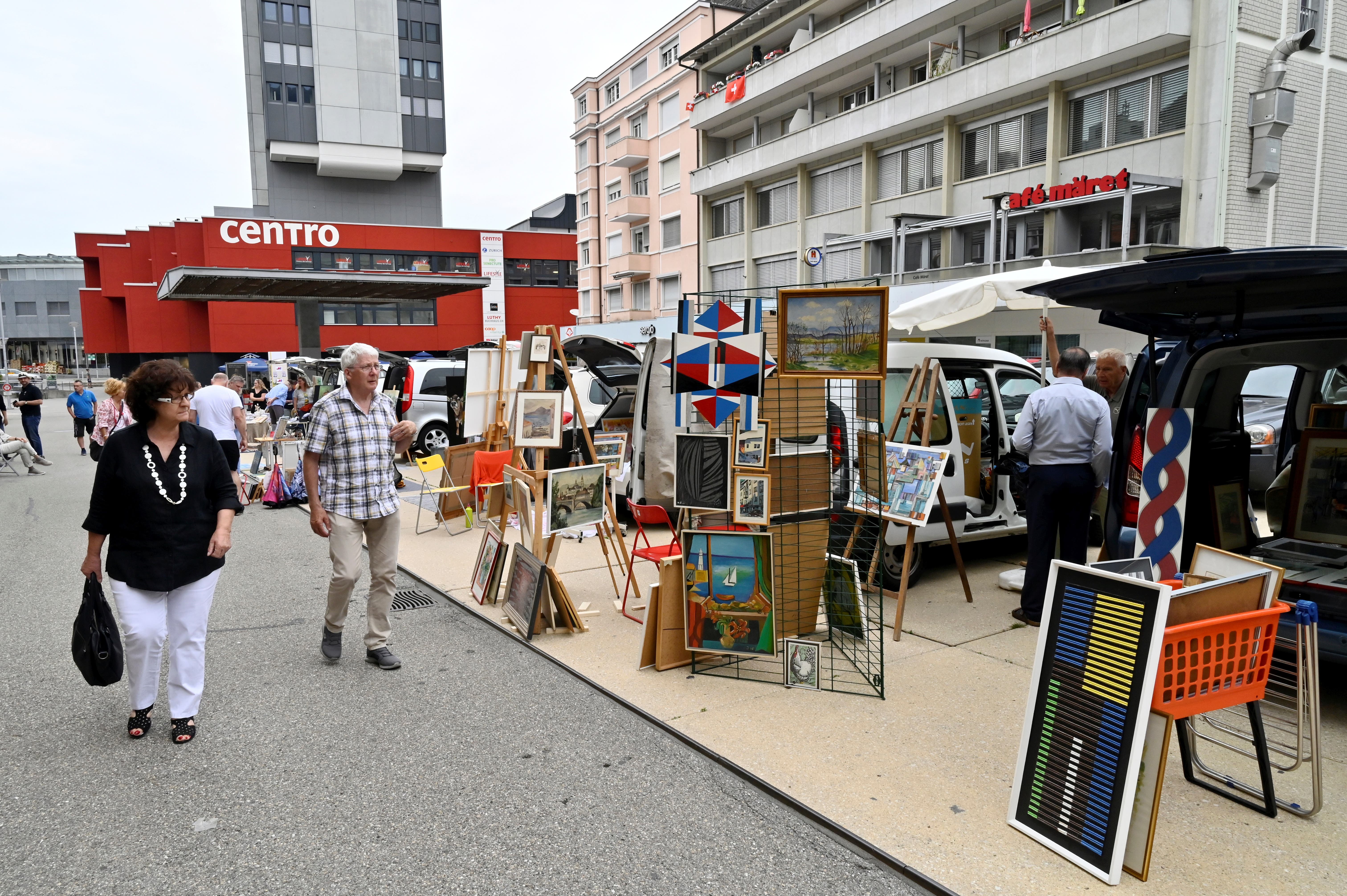 Coffre Ouvert Kunstmarkt in Grenchen auf dem Marktplatz