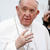 Der Papst erholt sich von seiner Darm-OP - und ein Römer Spital wird zum «dritten Vatikan»