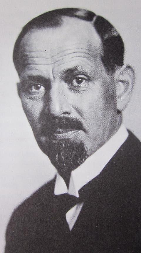 Hans Eggenberger (1881–1940) regte die Jodierung des Salzes aus den Rheinsalinen an. 1946 stürzte er am Schafberg bei Wildhaus in den Tod. 