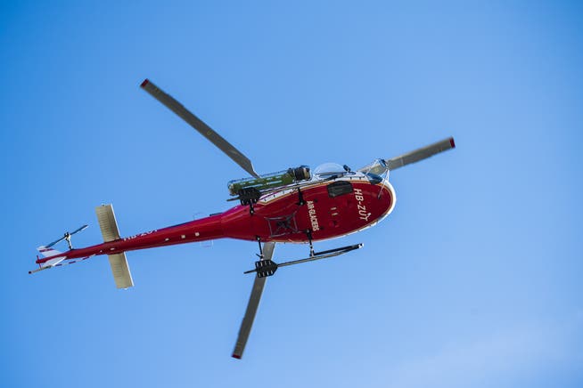 Bei der Bergung stand auch ein Helikopter im Einsatz. (Archivbild)