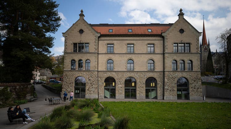 Das Zuger Obergericht befindet sich im alten Zeughaus an der Kirchenstrasse in Zug. (Bild: Stefan Kaiser (16. April 2021))