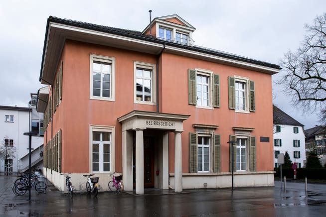 Das Bezirksgericht in Aarau.