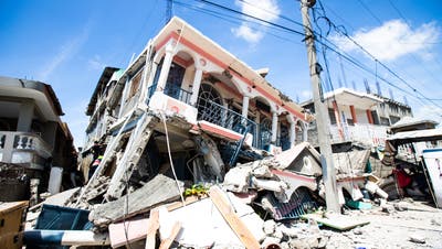 Zusammengestürzte Häuser in Haiti. (EPA)