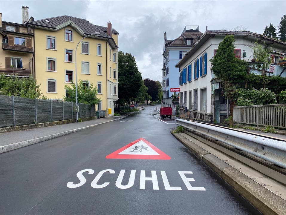 Schreibfehler bei der Markierung auf der Sälistrasse in der Stadt Luzern.