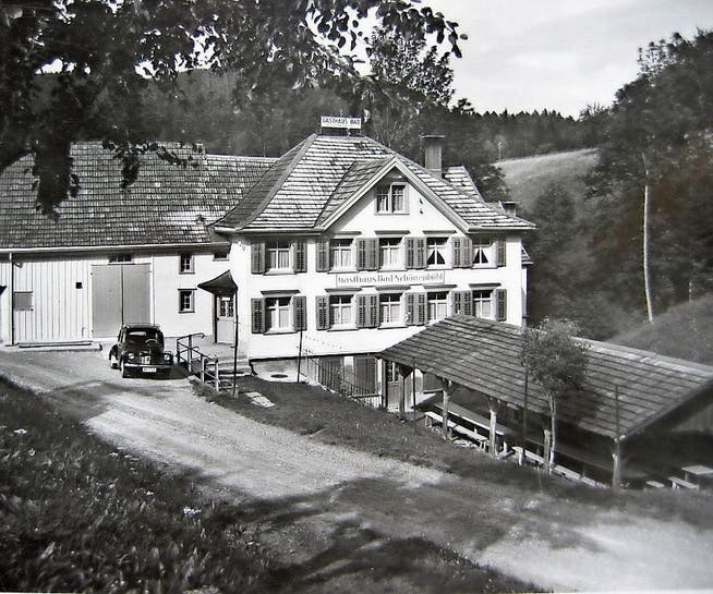 Das «Bad Schönenbühl» gehört zu den ältesten Wirtschaften im Appenzellerland. Zu den einstigen Attraktionen gehörte eine Kegelbahn, die sich im Gebäude rechts befand.