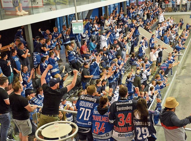 Wehe, wenn sie losgelassen! Die Fans der Schwenninger Wild Wings sorgten schon vergangene Woche in Wil mächtig für Stimmung. Gleiches wird von Ihnen am Wochenende in der Bodensee-Arena erwartet.