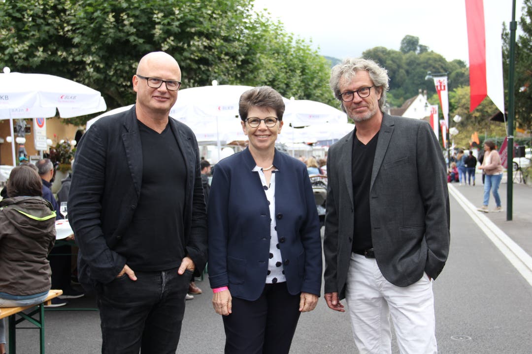 Von links: Beat Huesler (Präsident kmu Muttenz), Gemeindepräsidentin Franziska Stadelmann und Tiefbauchef Joachim Hausammann.