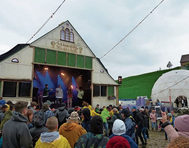 Trotz nasskalten Wetters verzeichnete das Clanx Festival viele Besucherinnen und Besucher.