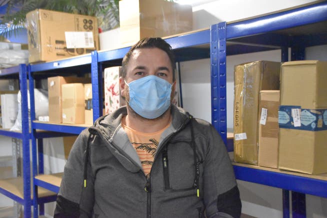 Maik Gregl vom Paketshop Paket Stop & Go.