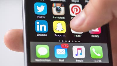 Instagram und Snapchat haben mittlerweile Facebook bei der Gunst der jungen Nutzerinnen und Nutzer überholt. (Keystone)