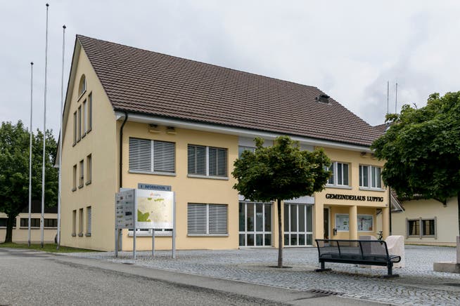Das Gemeindehaus in Lupfig: Zwei Neue wollen sich einen Sitz im Gemeinderat sichern.