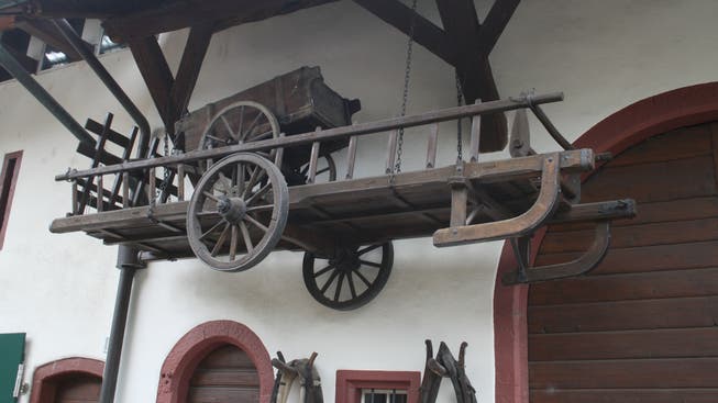 Auch fliegen kann er: der Schnäggewage im Bauernhausmuseum Muttenz.