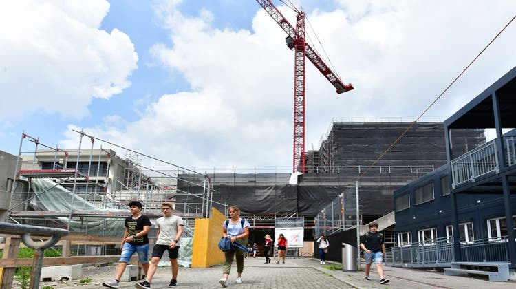 Die Kunst-und Bau-Arbeiten an der Kantonsschule Olten stehen fest. Hier die Kanti-Baustelle während der Sanierung 2018. (Bruno Kissling)