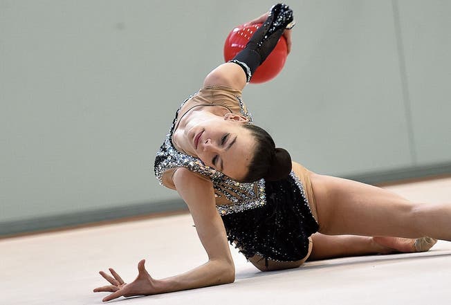 Die 16-jährige Livia Maria Chiariello gilt derzeit als grösstes Talent der Rhythmischen Gymnastik. Sie trainiert am RLZ Biel und Region.