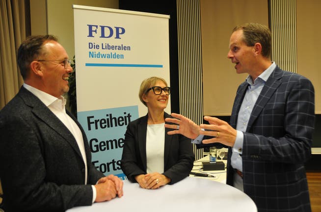 Herbert Würsch, (links), Judith Odermatt und Dominik Steiner stellen sich dem internen Wahlverfahren für die Regierungsratswahlen.