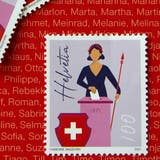 Zum 50-Jahr-Jubiläum des Wahl- und Stimmrechts für Frauen hat die Post eine Briefmarke herausgegeben. (Bild: Salvatore Di Nolfi / Keystone)