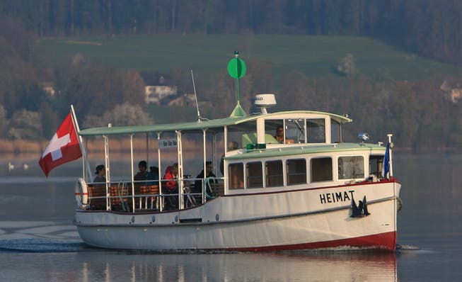 Der Dieselmotor der MS Heimat auf dem Greifensee wird ausgebaut und durch einen vollelektrischen Antrieb ersetzt.