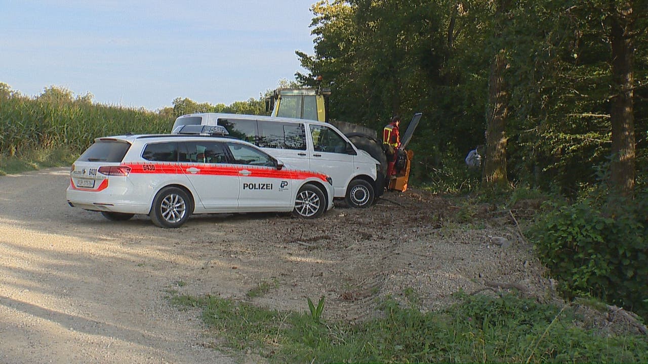 Die Kantonspolizei Zürich sicherte gemeinsam mit dem Forensischen Institut die Spuren am Unfallort.