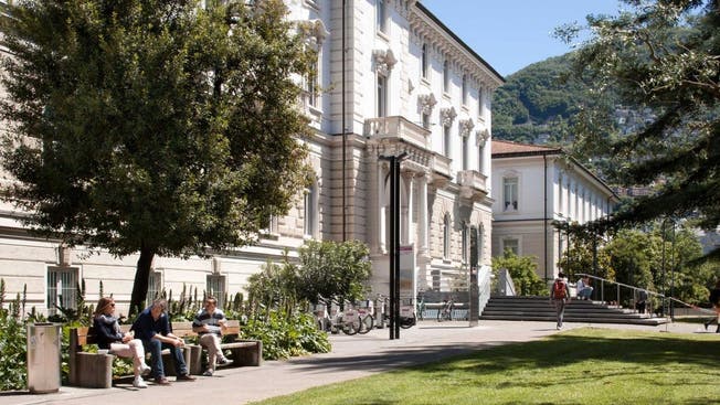 Der Campus der Università della Svizzera italiana (USI): Wollen Studenten hier studieren, müssen sie was hinblättern. 