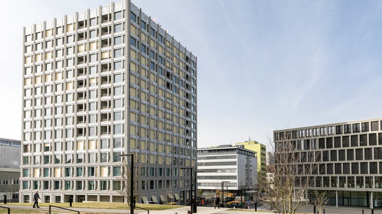 Im Centurion Tower beim Fachhochschul-Campus und Bahnhof sind ein Hotel sowie Miet- und Eigentumswohnungen untergebracht. (Sandra Ardizzone (22. Februar 2021))