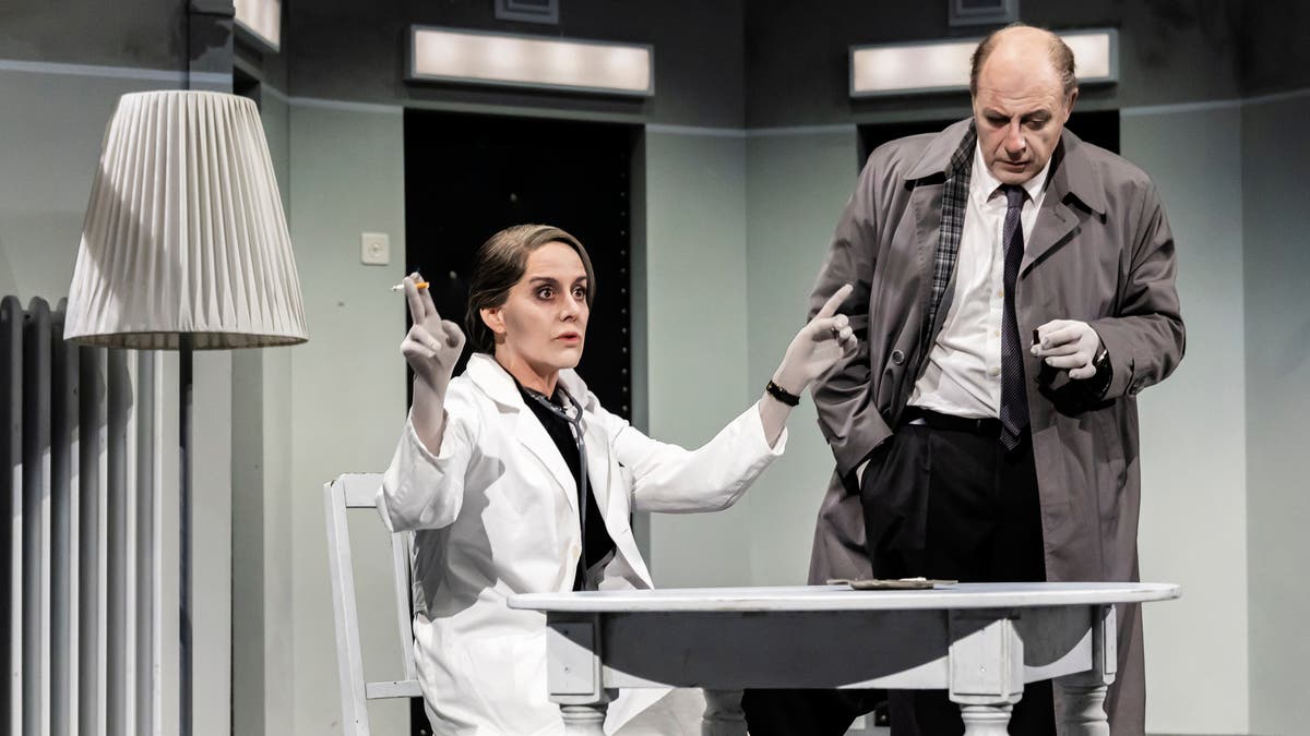 Die Physiker Charakterisierung Frau Dr Von Zahnd Dürrenmatts «Physiker» im Theater Basel