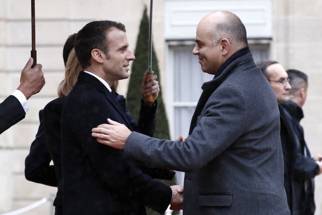 Emmanuel Macron, hier 2018 mit Alain Berset, will derzeit keinen Besuch vom Schweizer Bundespräsidenten. 