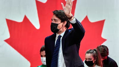 Die liberale Partei von Ministerpräsident Justin Trudeau hat nach ersten Ergebnissen die vorgezogene Parlamentswahl in Kanada gewonnen. (Eric Bolte / EPA)