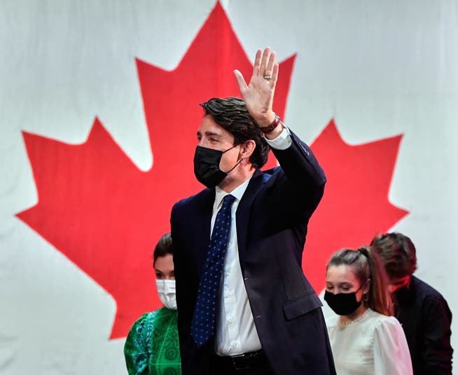 Die liberale Partei von Ministerpräsident Justin Trudeau hat nach ersten Ergebnissen die vorgezogene Parlamentswahl in Kanada gewonnen.