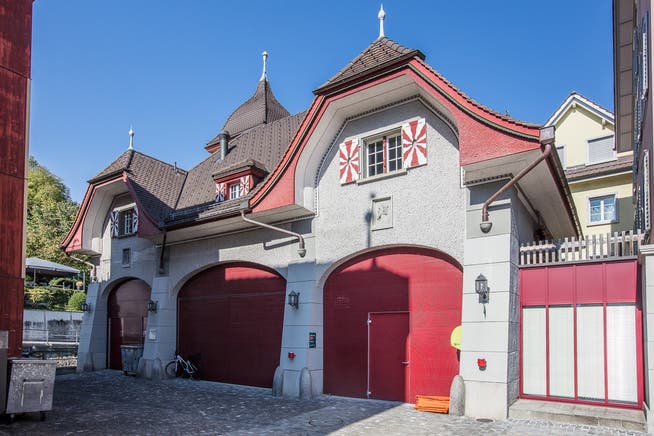Das Spritzenhaus am Sarner Dorfplatz wird neu von der Lälli-Zunft vermietet und betrieben. 
