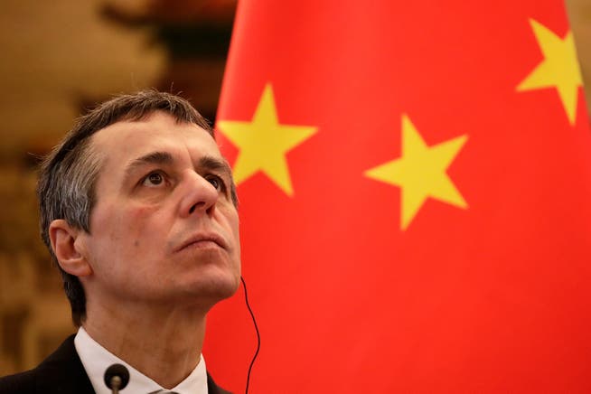 Das Verhältnis zu China hat sich in den letzten Jahren abgekühlt. Im Bild: Aussenminister Ignazio Cassis bei einem bilateralen Treffen.