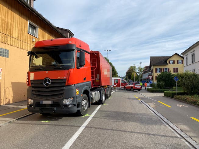 Am Mittwoch wurde in Kreuzlingen ein Velofahrer beim Zusammenprall mit einem Lastwagen tödlich verletzt.