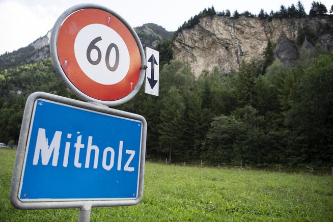 Die ersten Bewohnerinnen und Bewohner von Mitholz müssen ihr Dorf im Jahr 2025 verlassen. 