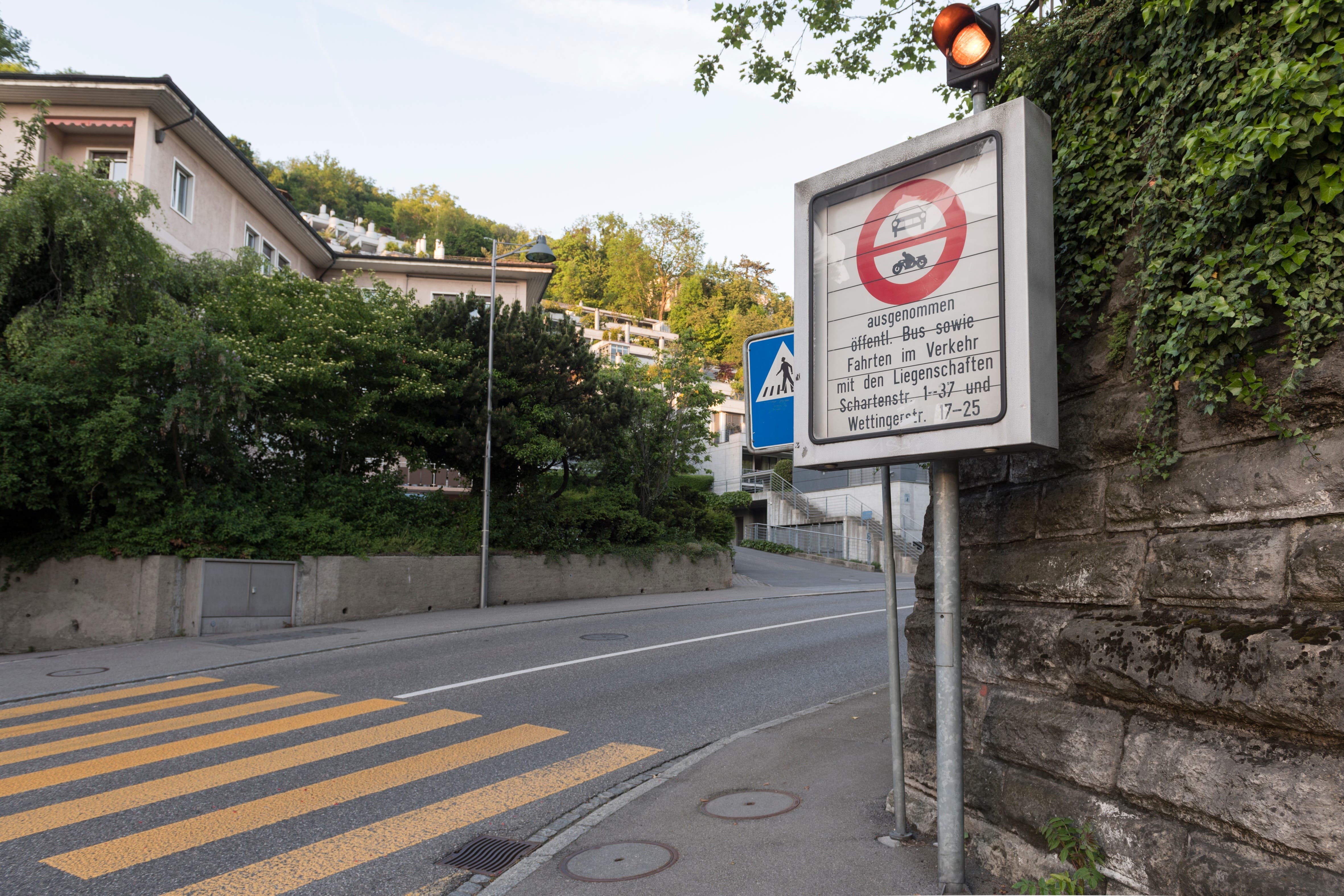 An der Badener Schartenstrasse gilt ein Nachtfahrverbot für den motorisierten Verkehr.