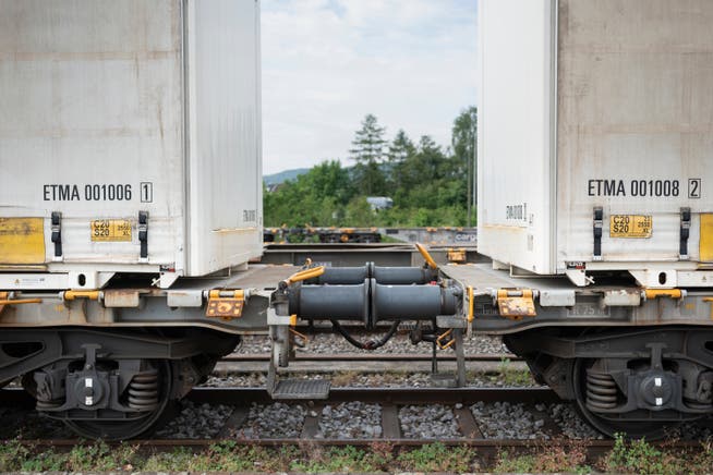 Die Automatisierung – zum Beispiel von Kupplungen – soll dem Schweizer Schienengüterverkehr auf die Sprünge helfen. (Symbolbild)