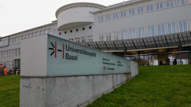 Das Pflegepersonal am Unispital Basel fordert eine Lohnerhöhung.