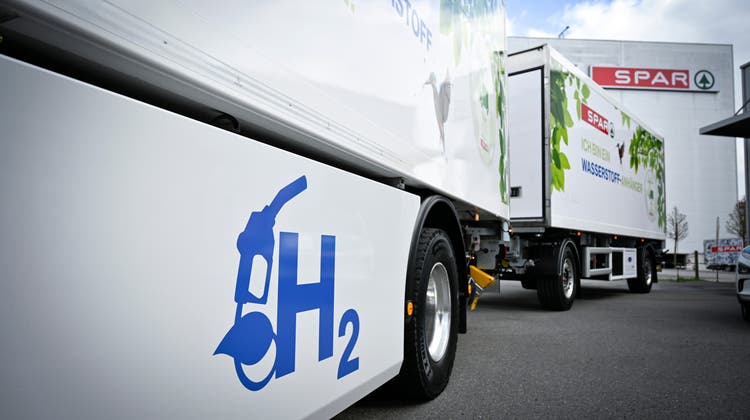 Ein Wasserstofflastwagen im Dienste des Detailhändlers Spar. (Bild: Ralph Ribi)