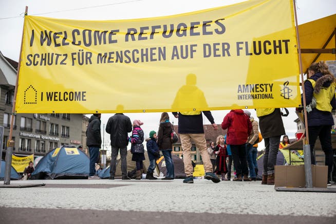 Aktivisten von Amnesty bei einer Aktion am 3. Februar 2017 in Bern. 