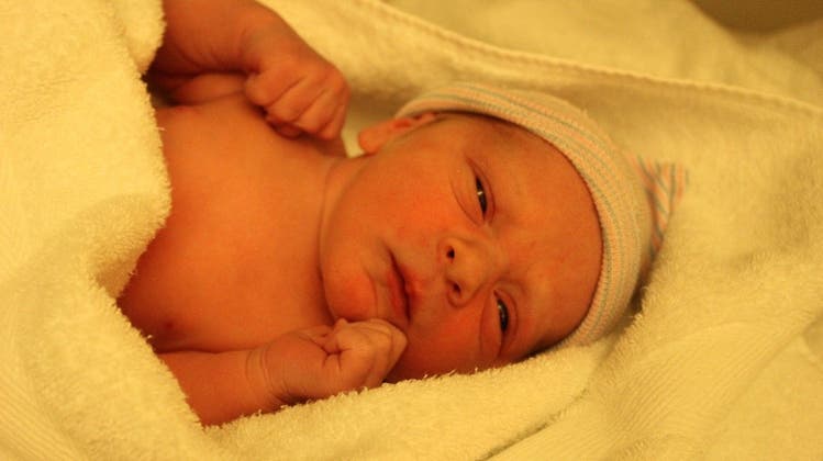 Ein Neugeborenes, welches im vergangenen Jahr im Bethesda Spital das Licht der Welt erblickt hat. (zvg)