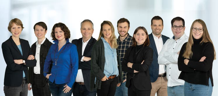 Einige der Kandidatinnen und Kandidaten der Nidwaldner Grünliberalen für die kommenden Landratswahlen.
