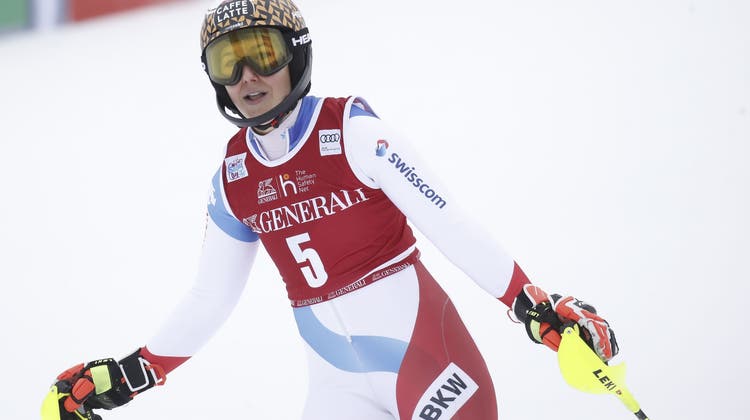 Wendy Holdener fährt beim Slalom von Kranjska Gora aufs Podest. Den Sieg verpasst die Schwyzerin nur knapp. (Antonio Bat / EPA)