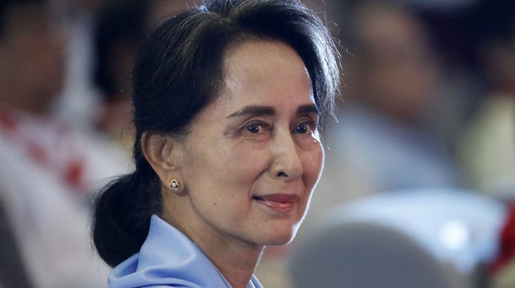 Myanmars entmachtete Regierungschefin Aung San Suu Kyi wurde erneut verurteilt. (Nyein Chan Naing / EPA)