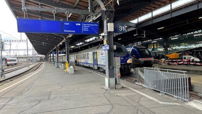 Regionalzug nach Strassburg vor Abfahrt im Bahnhof Basel SBB. (Peter Schenk)