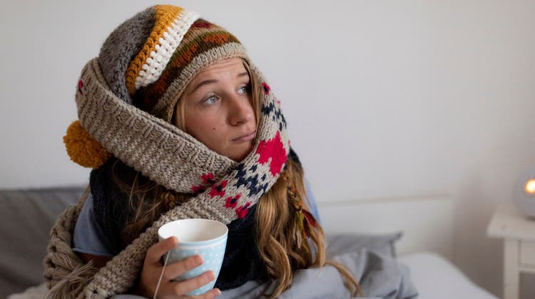 Es klappt nicht immer, aber es gibt durchaus probate Mittel, um sich vor einer Erkältung zu schützen. (Bild: Getty)