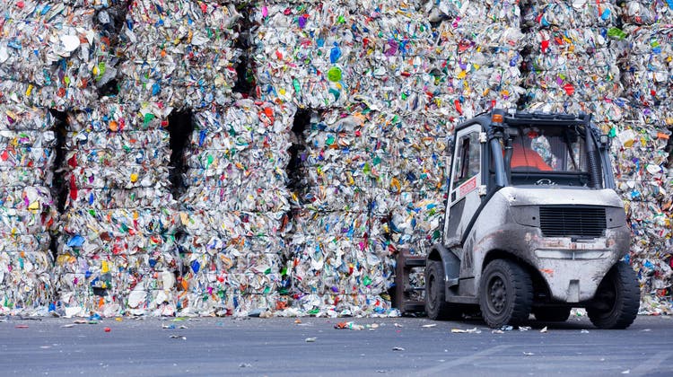 Die Menschheit produziert heute riesige Mengen an Abfall aus Verpackungsmaterial. (Bild: Keystone)