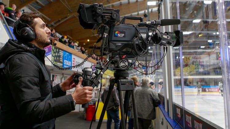 Ein Kameramann im Einsatz in der Güttingersreuti des HC Thurgau im Jahr 2019. (Marc Schumacher/Freshfocus)