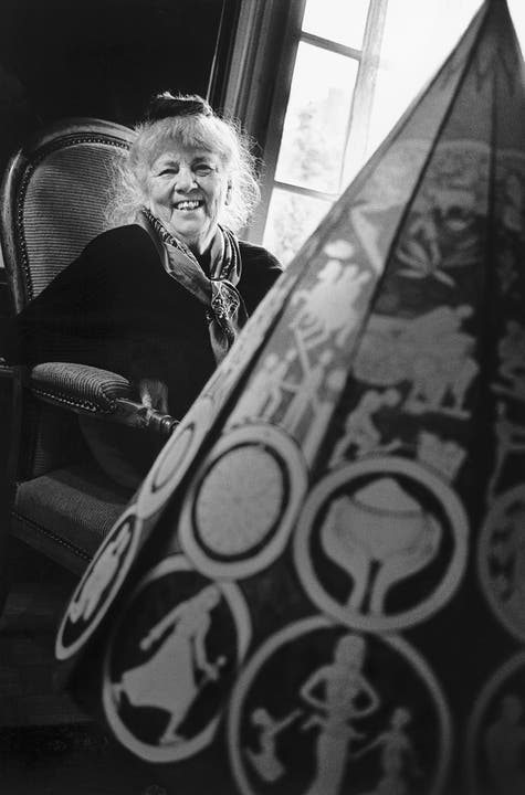 Ehrenhafte Rechtsbrecherin: Sie widersetzte sich dem Bundesrat und dem Roten Kreuz und rettete Leben: Anne-Marie Im Hof-Piquet (1916-2010) führte im Zweiten Weltkrieg jüdische Flüchtlingskinder über Jurafelsen in die Schweiz - und schwieg über ihre Erlebnisse vierzig Jahre lang. 