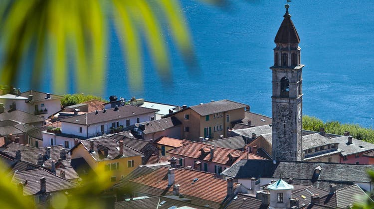 Blick auf Ascona am Lago Maggiore - kein Wunder boomt der Ferienwohnungsmarkt im Tessin. (Gaetan Bally / KEYSTONE)
